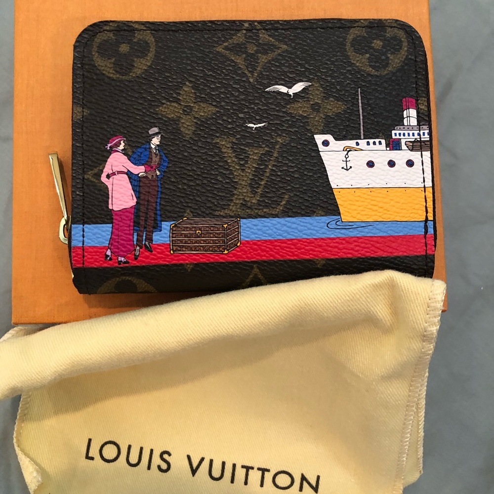 Louis Vuitton zippy coin wallet